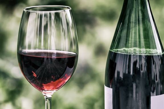 Wein wine 2408620 1920